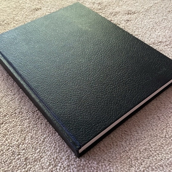 Hardbound black drawing book - Picture 2 of 2